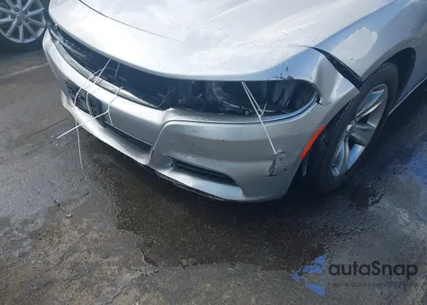 2016 Dodge Charger Sxt z USA, uszkodzony, nr VIN 2C3CDXHG0GH226691